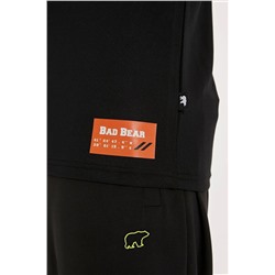 Bad Bear, Mike Siyah Erkek Atlet