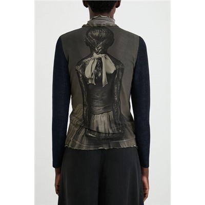 Camiseta slim cuello alto