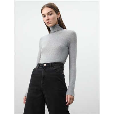 TURTLENECK SWEATER