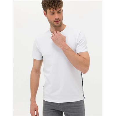 Beyaz Slim Fit Yandan Baskılı Bisiklet Yaka Tişört