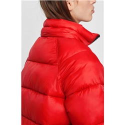 Chaqueta corta acolchada capucha