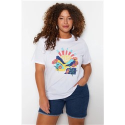 Beyaz Boyfriend Fit Bisiklet Yaka Baskılı %100 Pamuk Örme Büyük Beden T-Shirt TBBSS22TS1944