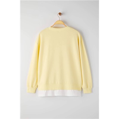 Sarı Alttan T-Shirt Çıkma Görünümlü İnce Örme Büyük Beden Sweatshirt TBBAW23AO00023