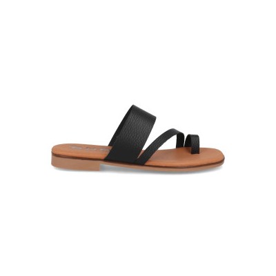 10209 - BDA
                SANDALIAS PLANAS