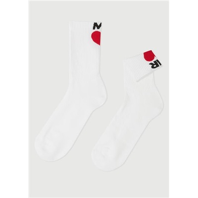 Kurze Sportsocken mit Herzen