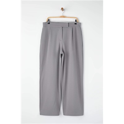 Gri Kemeri Cırtlı Pileli Wide Leg Örme Büyük Beden Pantolon TBBSS24AR00035