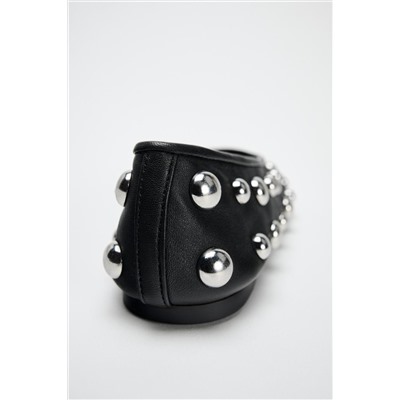 LEATHER BALLERINAS WITH STUDS