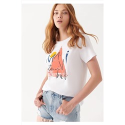 Mavi Üçgen Baskılı Beyaz Istanbul Tişört Slim Fit / Dar Kesim 168892-620