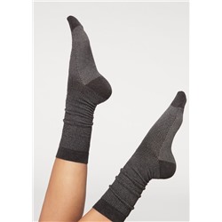 Lange gemusterte Socken