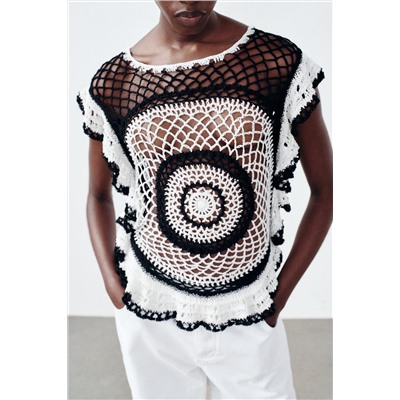 RUFFLED CROCHET TOP