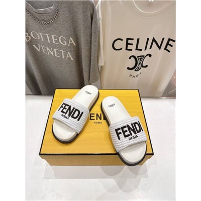Шлепки Fend*i