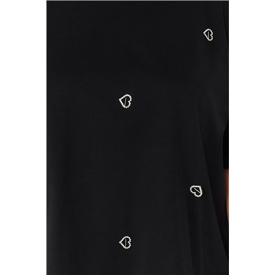 Siyah Kalp Aksesuar Detaylı Oversize %100 Pamuk Örme T-shirt TBBSS24BF00008