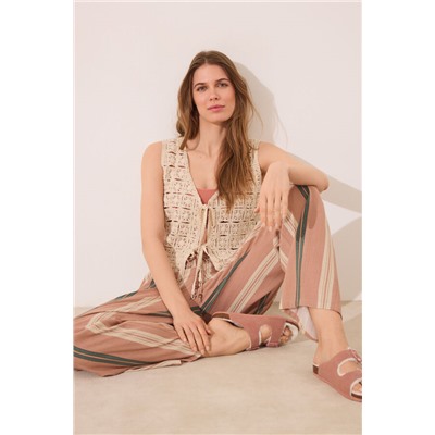 Chaleco corto crochet beige