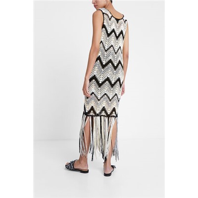 Vestido boho de ganchillo y flecos