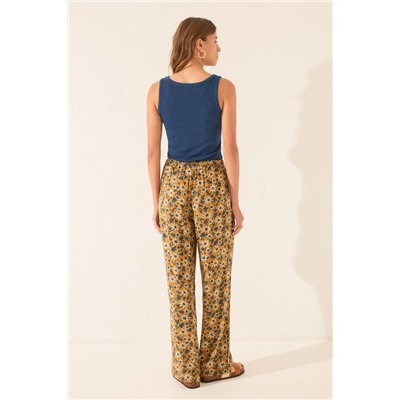 Pantalón largo estampado flores