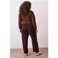 Kahverengi Yüksek Bel Kemerli Mom Fit Denim Büyük Beden Jeans TBBAW26CJ00026