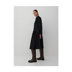 Kleid mit weitem Rüschensaum
