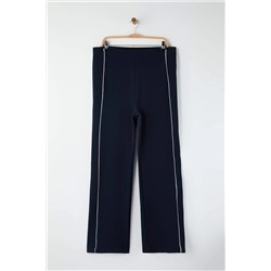 Lacivert Straight Fit Beyaz Biye Detaylı Örme Krep Büyük Beden Pantolon TBBAW26AR00005