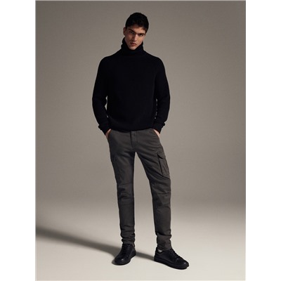 Cargohose mit Slim-Fit