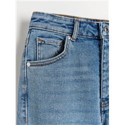 Jeans im Mom-Fit mit Elastanmischung