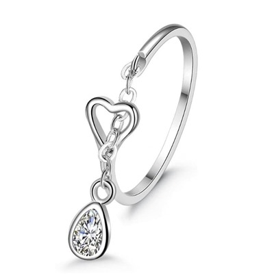Herz-Ring mit einem Kristall-Tropfen