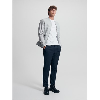 Leichte Jacke aus Materialmix
