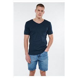 Mavi V Yaka Lacivert Basic Tişört Slim Fit / Dar Kesim 063748-17588