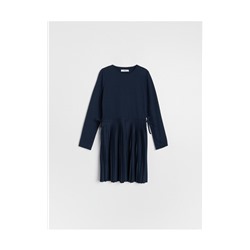 Kleid mit Plissee unten