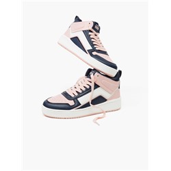 HIGH-TOP STREET-STYLE SNEAKERS
