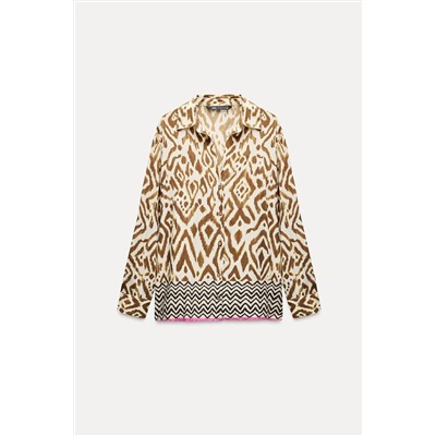 SHIRT WITH CONTRAST FRETWORK PRINT