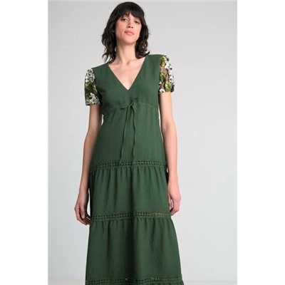 Vestido mangas bordadas
