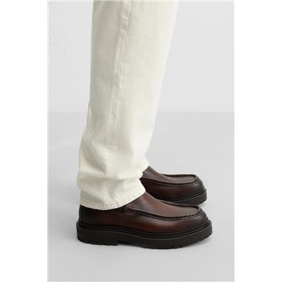 BOTA CHELSEA PIEL BORDÓN