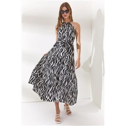 Olalook, Kadın Zebra Siyah Halter Yaka Kuşaklı Dokuma Viscon Elbise ELB-19001548