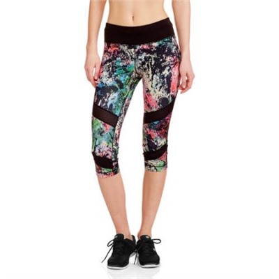 Danskin Now Women's Printed Performance Capri Leggings