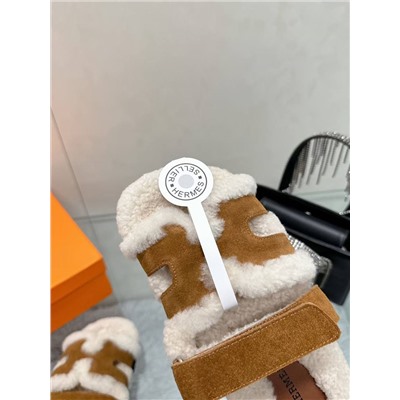Меховые женские шлепки Herme*s Chypr*e