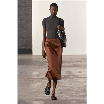 RIBBED FINE KNIT TOP
