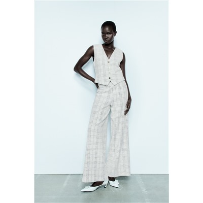TEXTURED JACQUARD BUTTONED WAISTCOAT