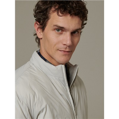 Jacke mit Stehkragen