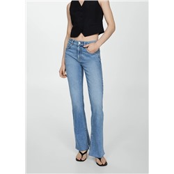 Jeans rectos tiro medio aberturas