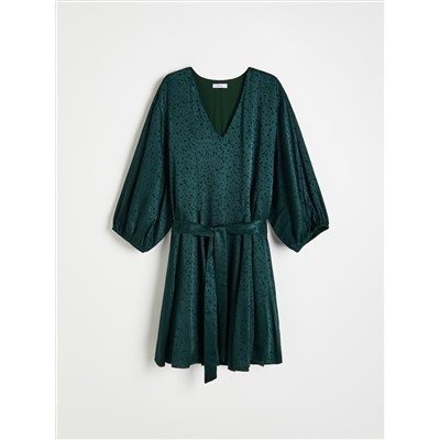 Kleid mit hohem Viskoseanteil