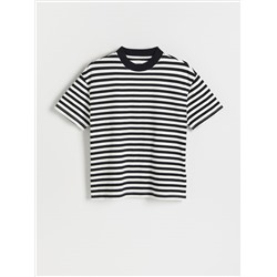 Kastenförmiges T-Shirt