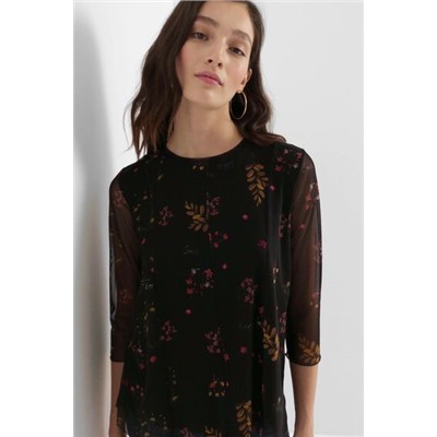 Camiseta flores mangas tul