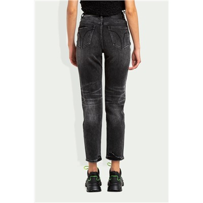 Vaquero slim fit Antracita