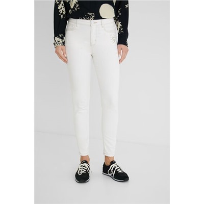 Pantalón vaquero skinny fit corazón