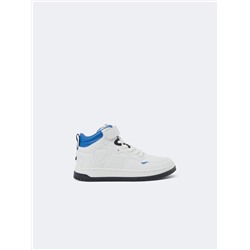 HIGH-TOP STREET-STYLE SNEAKERS