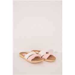 Zapatillas abiertas raffia nudos
