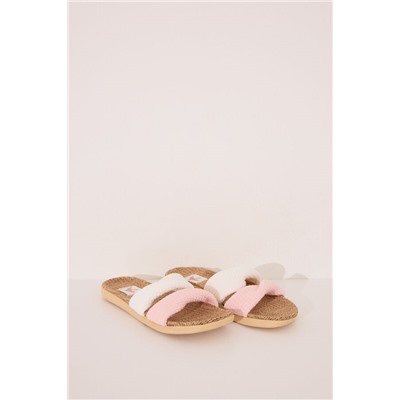 Zapatillas abiertas raffia nudos