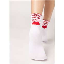 Kurze Sportsocken mit Detail hinten
