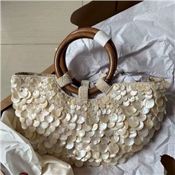 Красивая и необычная сумка из натуральной ракушки