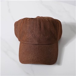 Бейсболка в трендовом коричневом цвете  Mang*o
